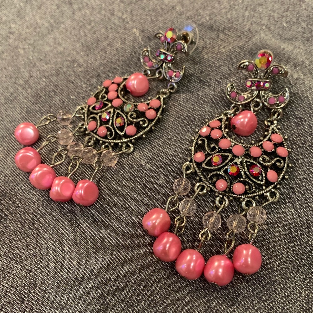 🆕🔥Pink Chandelier Earrings